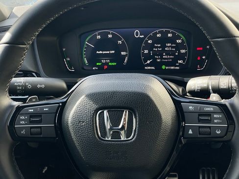 Certified 2025 Honda Civic Sport Touring image 12