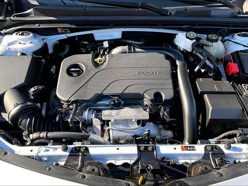 Used 2024 Chevrolet Malibu LT image 29