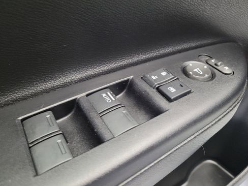 Used 2017 Honda Accord Sport image 27