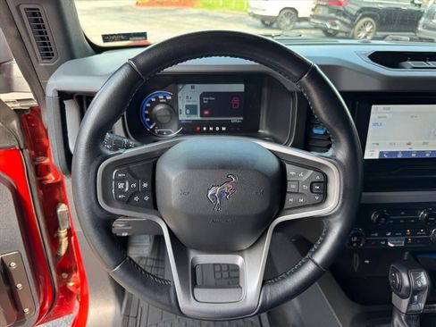 Used 2023 Ford Bronco Black Diamond w/ Sasquatch Package AWD/4WD image 23