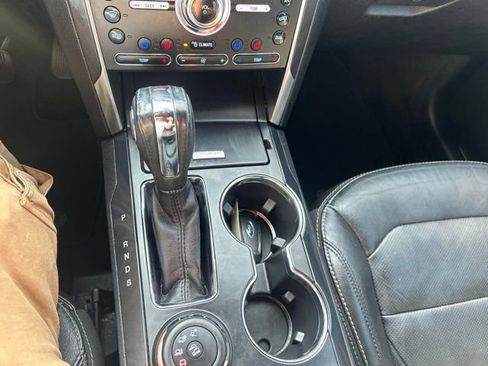 Used 2018 Ford Explorer Limited AWD/4WD image 26