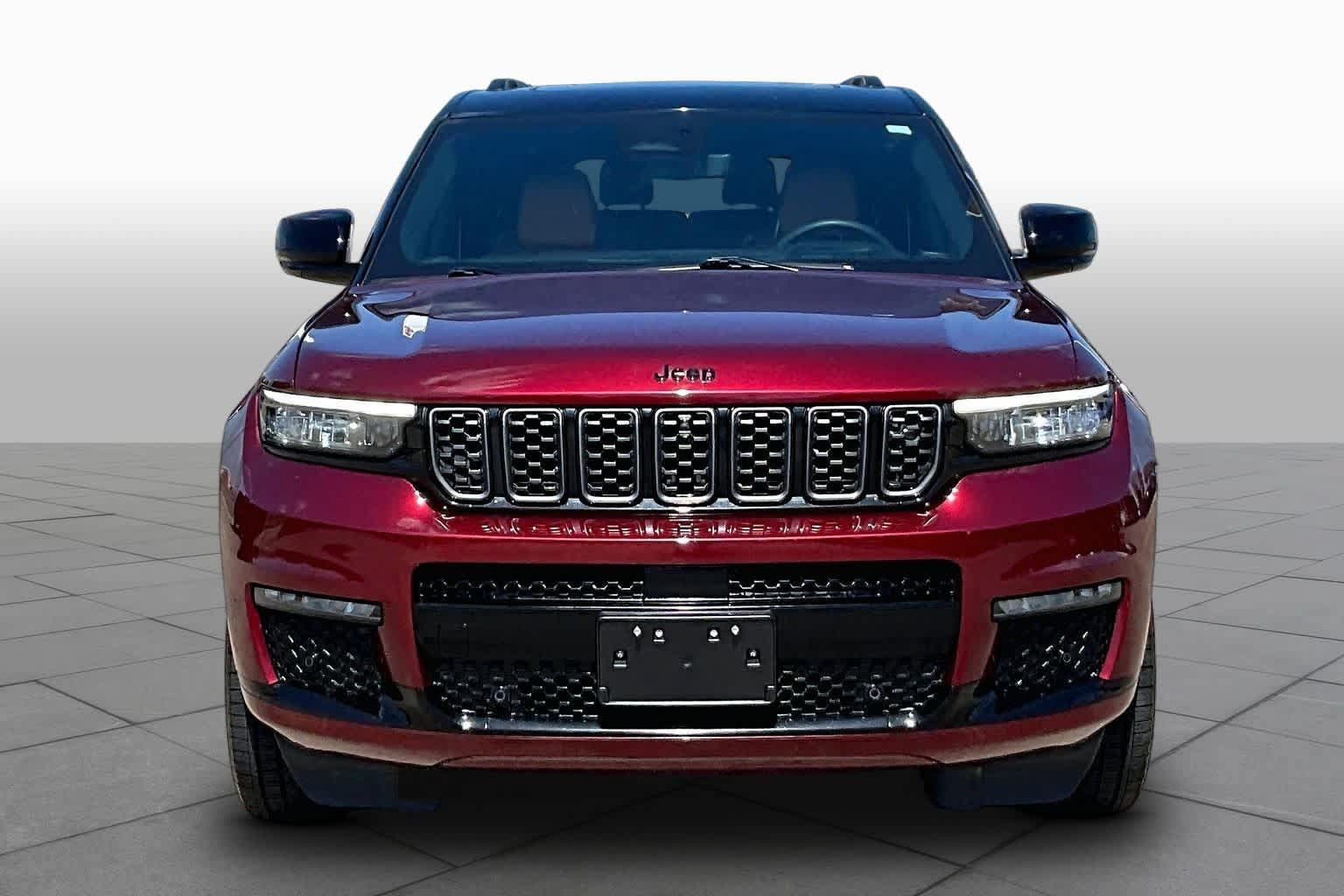 Used 2025 Jeep Grand Cherokee L Summit AWD/4WD image 4