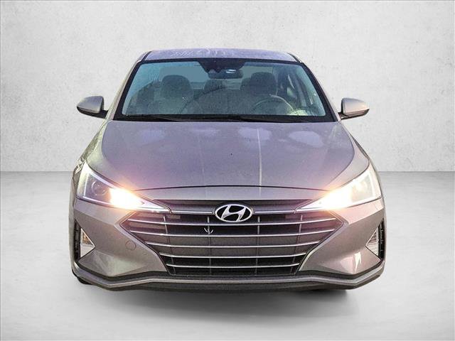Used 2020 Hyundai Elantra SE FWD image 2
