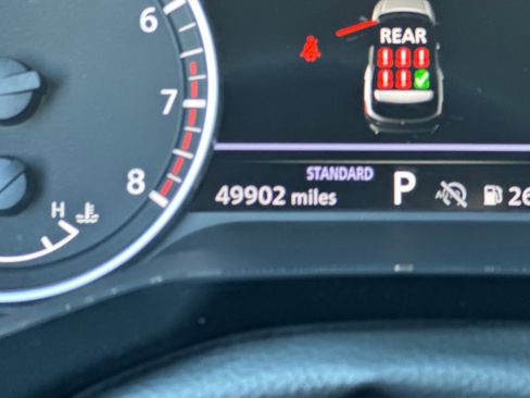 Used 2024 Nissan Pathfinder SV image 30