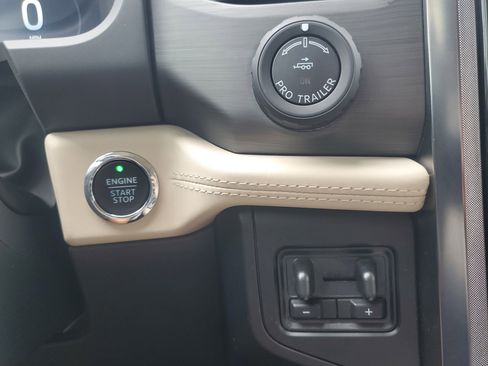 Used 2023 Ford Expedition Platinum image 24