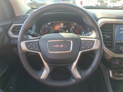 Used 2022 GMC Acadia Denali w/ Denali Ultimate Package image 19