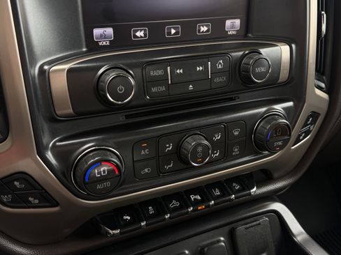 Used 2015 GMC Sierra 2500 Denali AWD/4WD image 21