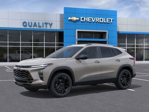 New 2026 Chevrolet Trax ACTIV w/ Driver Confidence Package image 2