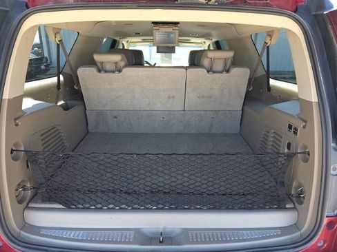 Used 2017 Chevrolet Suburban Premier AWD/4WD image 10