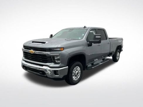 Certified 2025 Chevrolet Silverado 2500 LT w/ Safety Package AWD/4WD image 12