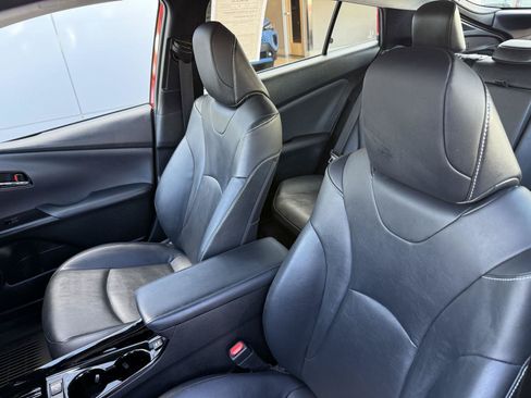Certified 2021 Toyota Prius Prime Limited FWD image 14