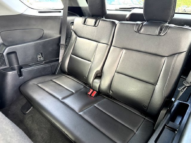 Certified 2023 Ford Explorer Limited w/ Limited Technology Package RWD image 25