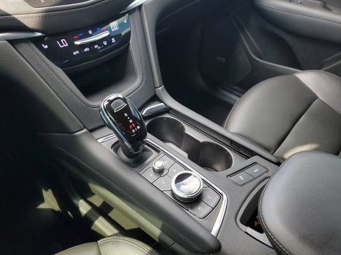 Used 2020 Cadillac XT5 Premium Luxury AWD/4WD image 33