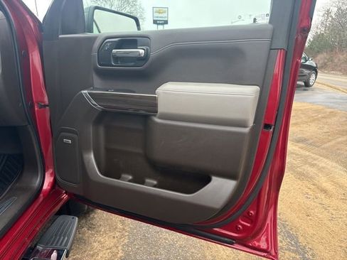 Used 2019 Chevrolet Silverado 1500 RST image 38