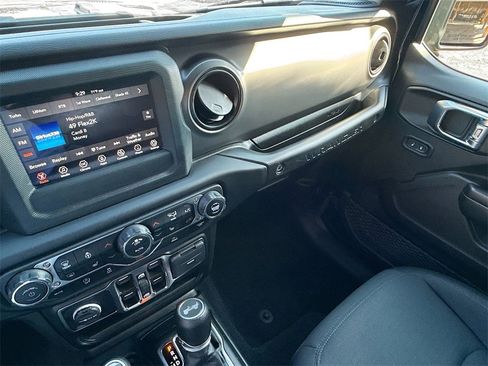 Used 2021 Jeep Wrangler Unlimited Sport S image 23