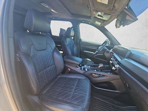 Used 2023 Kia Telluride SX Prestige X-Pro AWD/4WD image 18
