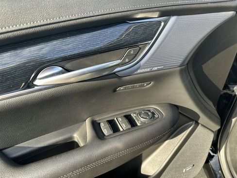 Used 2024 Cadillac XT5 Premium Luxury image 13