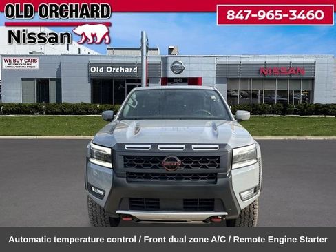 Used 2025 Nissan Frontier PRO-4X AWD/4WD image 2