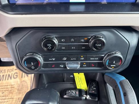 Used 2022 Ford Bronco Wildtrak AWD/4WD image 23