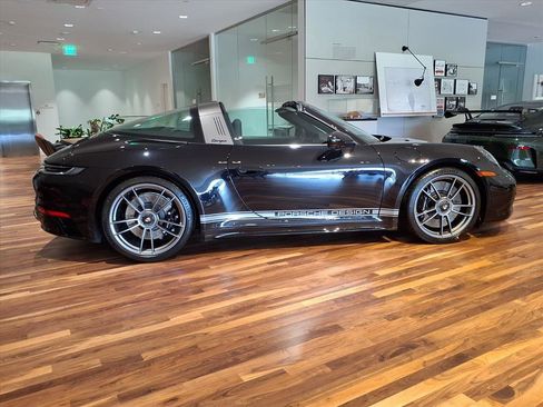 Used 2023 Porsche 911 Targa 4 GTS image 30