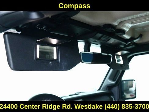 Used 2022 Jeep Wrangler Unlimited Sahara w/ Cold Weather Group image 19