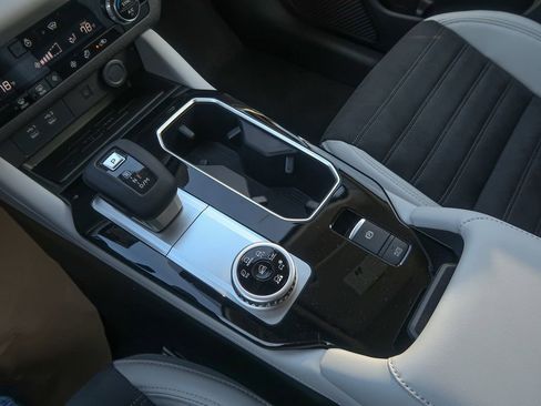 New 2026 Mitsubishi Outlander SE image 34