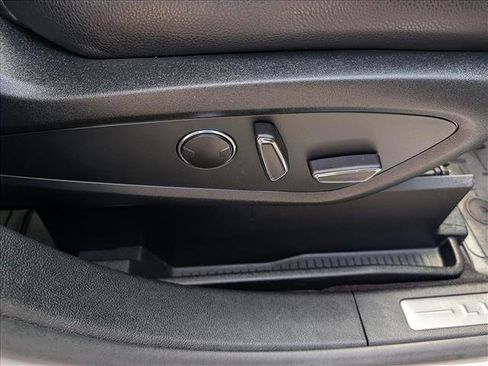 Used 2022 Lincoln Nautilus FWD w/ Premium Package image 15