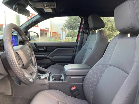 Certified 2025 Toyota Tacoma SR AWD/4WD image 10