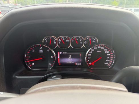 Used 2014 GMC Sierra 1500 SLT w/ SLT Crew Cab Value Package AWD/4WD image 22