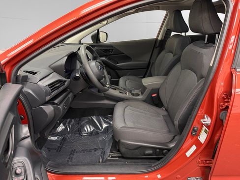 Used 2024 Subaru Crosstrek 2.0i Premium image 9