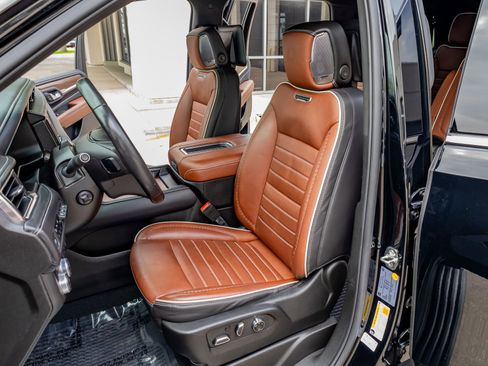 Used 2024 GMC Yukon Denali Ultimate image 30