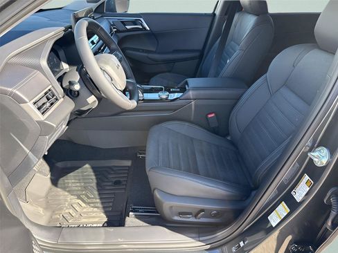 New 2026 Mitsubishi Outlander SE FWD image 25