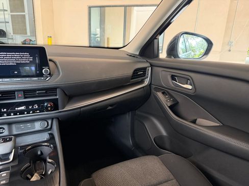Used 2026 Nissan Rogue SV FWD image 30