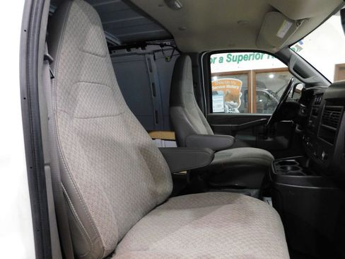Used 2023 Chevrolet Express 3500 Extended w/ Driver Convenience Package RWD image 79