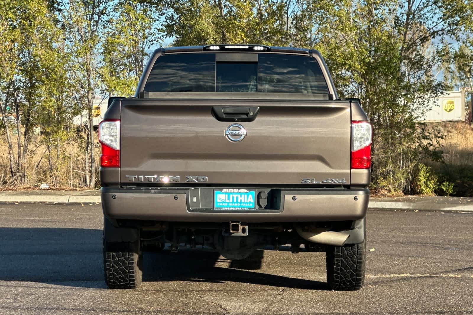 Used 2017 Nissan Titan SL AWD/4WD image 7