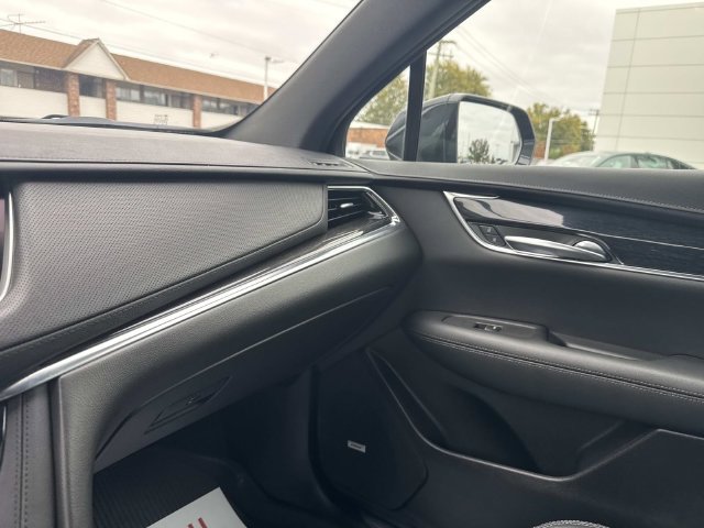 Used 2020 Cadillac XT5 Premium Luxury w/ LPO, Floor Liner Package AWD/4WD image 49