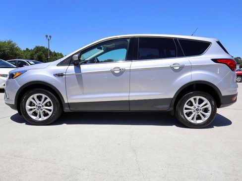 Used 2019 Ford Escape SE FWD image 3