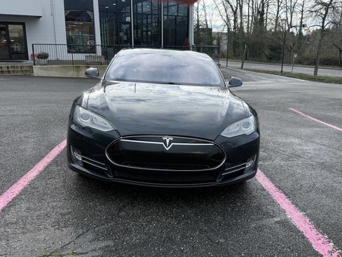 Used 2013 Tesla Model S Performance image 31