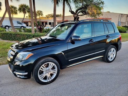 Used 2015 Mercedes-Benz GLK 250 BlueTEC 4MATIC image 5