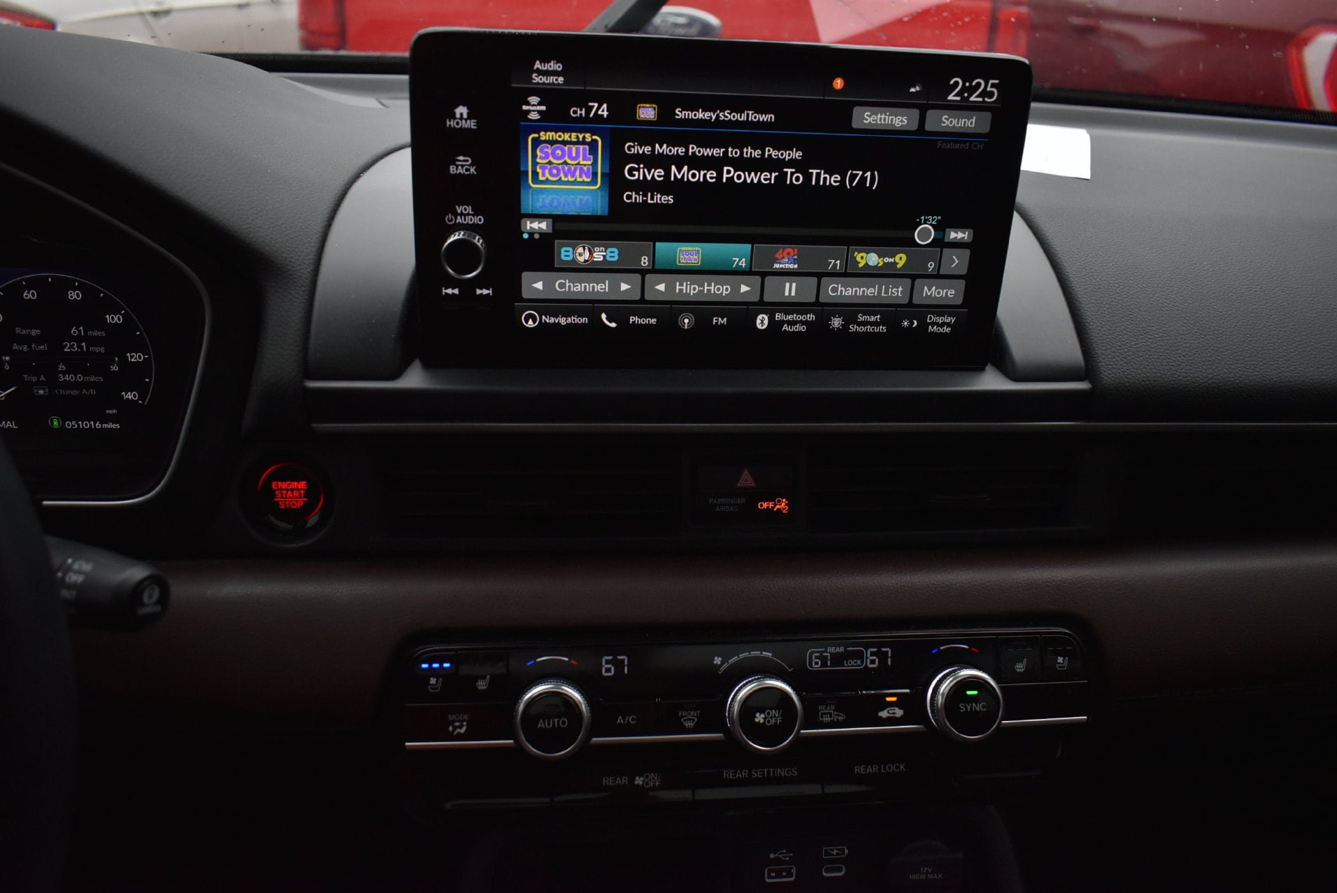 Used 2023 Honda Pilot Elite image 25
