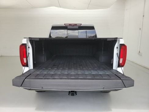 Used 2024 GMC Sierra 1500 AT4X AWD/4WD image 10