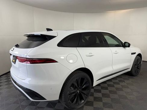 New 2025 Jaguar F-PACE R-Dynamic S image 6
