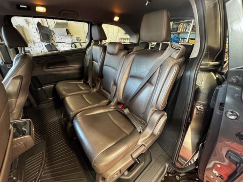 Used 2021 Honda Odyssey EX-L image 17