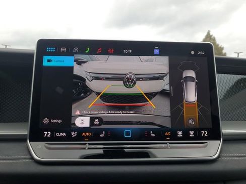 New 2026 Volkswagen Tiguan SE R-Line FWD image 24