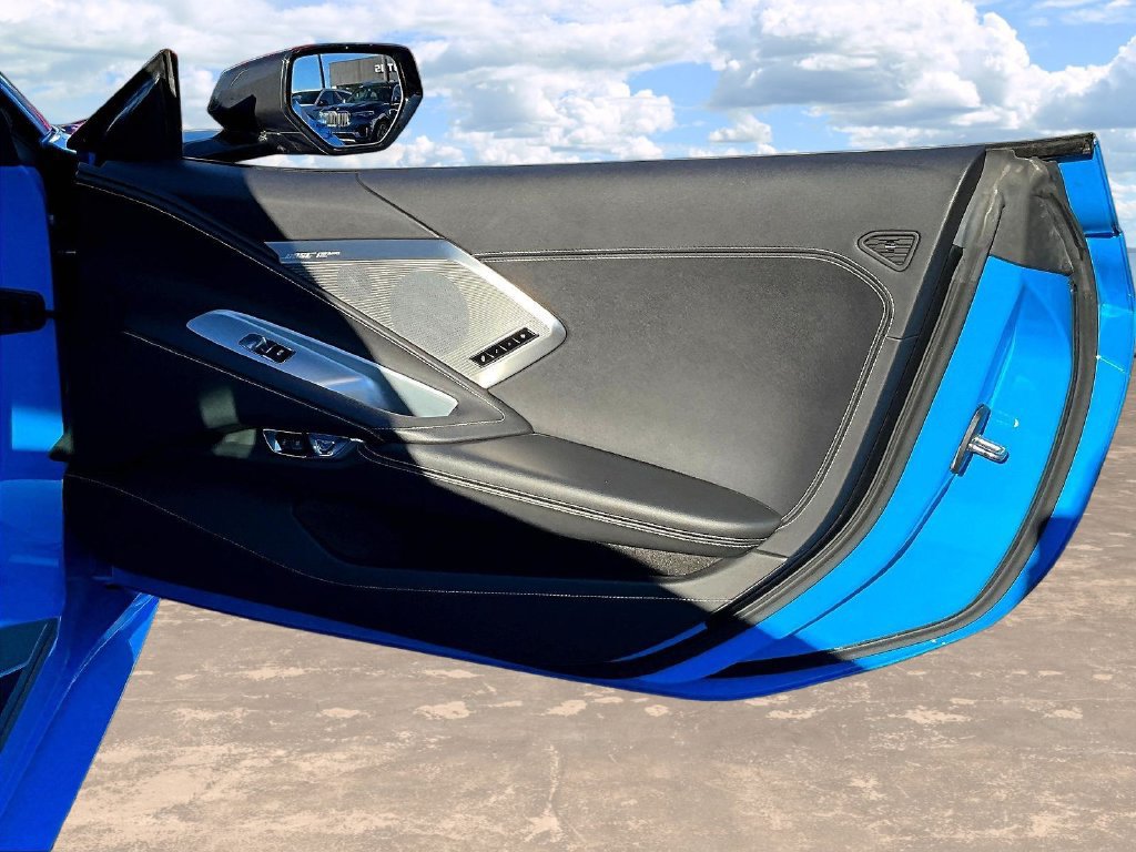 Used 2021 Chevrolet Corvette Stingray Preferred Cpe w/ Z51 Performance Package RWD image 26