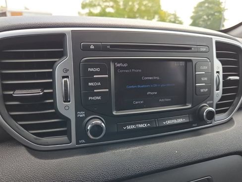 Used 2018 Kia Sportage LX FWD image 35