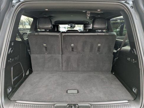 Used 2024 Jeep Wagoneer Series II image 17