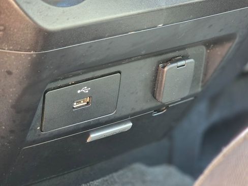 Used 2017 Ford F250 XLT w/ XLT Value Package image 37