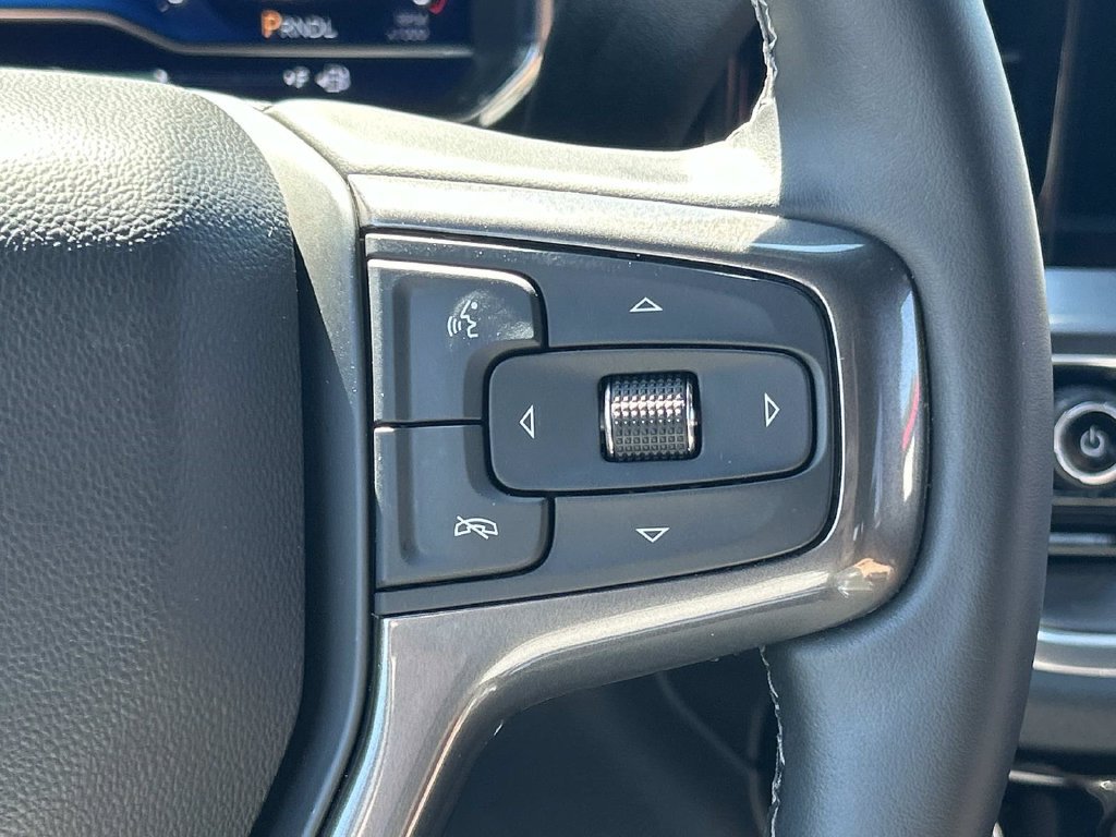 Used 2025 Chevrolet Silverado 2500 High Country w/ High Country Premium Package AWD/4WD image 29
