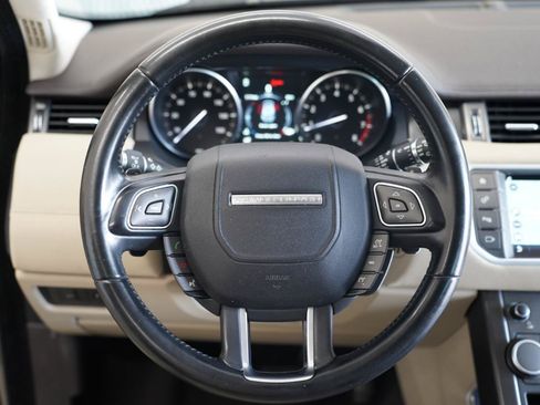 Used 2018 Land Rover Range Rover Evoque SE Premium AWD/4WD image 12